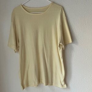 Light Yellow Short Sleeve Knit Top